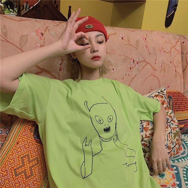 Oversized Cartoon Alien Graphic T-Shirt – Y2K Streetwear Tee for Women - ExceLux.