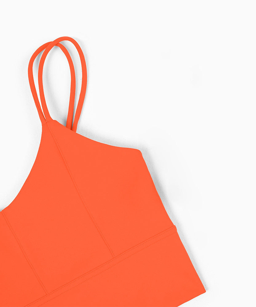 Seamless Active Crop Top – Sleek Support in Bold Colours