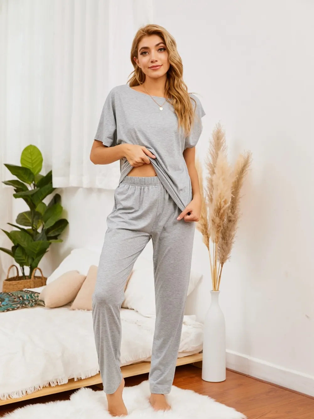 Soft Cotton Two-Piece Loungewear Set – Relaxed Fit | Everyday Comfort